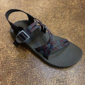 NEW IN BOX! NEVER WORN! Chaco Z/Cloud X Sandal